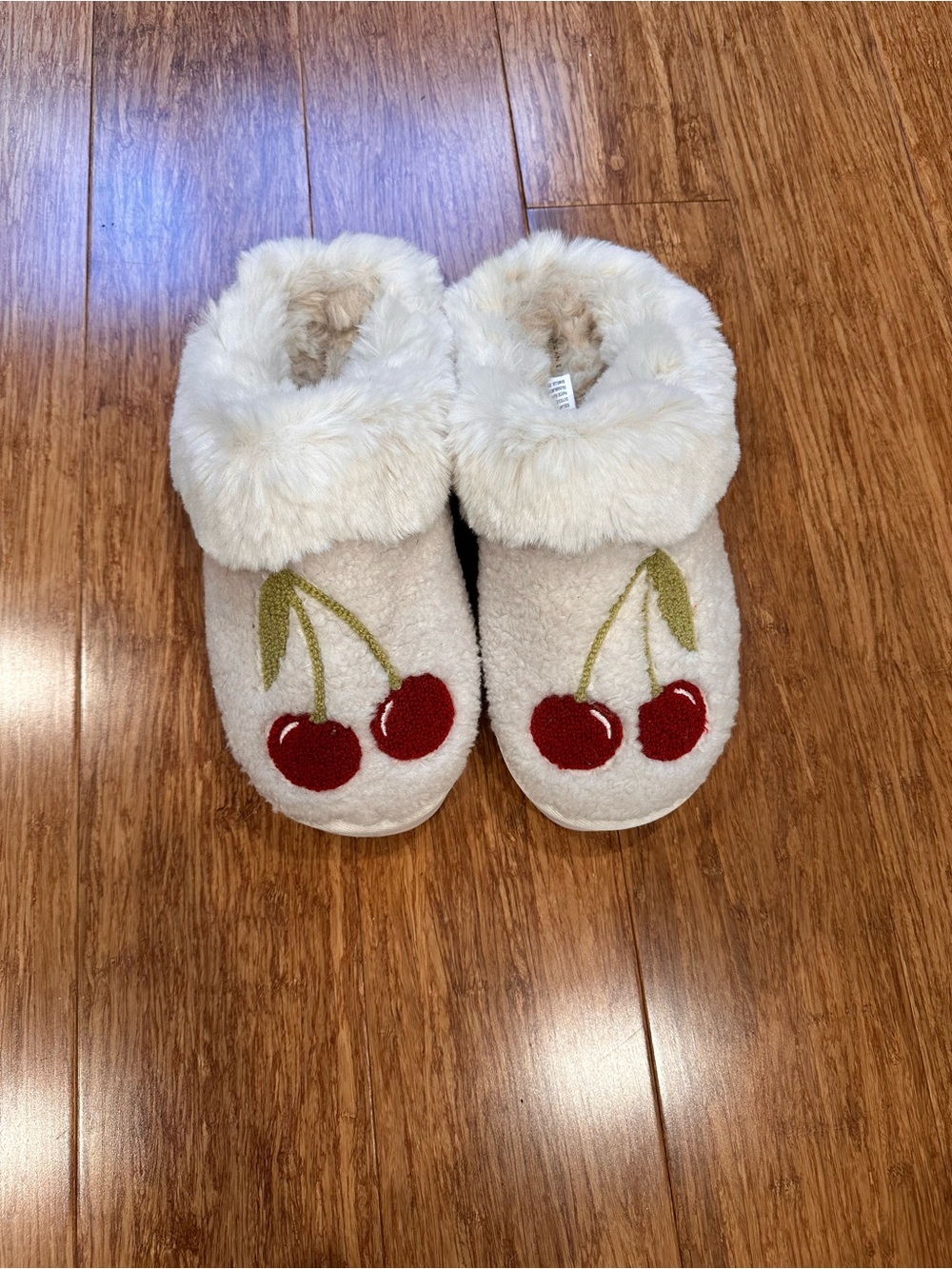 American Eagle Outfitters Cream Fuzzy Slippers with Red Cherry Embroidery